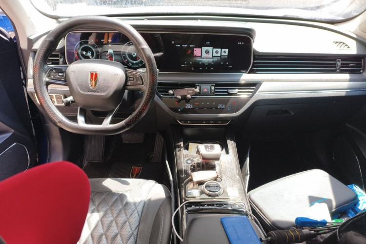 Used Hongqi HS5 2019 2.0T Smart Connect Flagship All-Wheel-Drive Version Center Console
