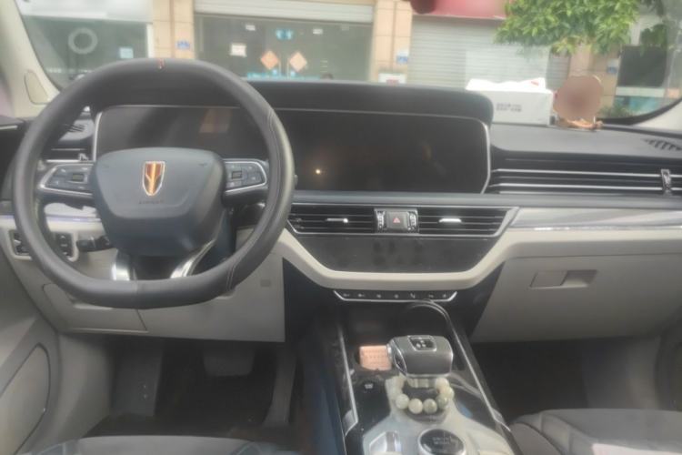 Used Hongqi HS5 2019 2.0T Smart Connect Flagship All-Wheel-Drive Version Center Console