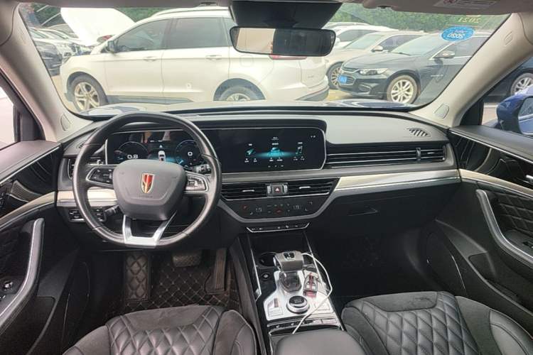 Used Hongqi HS5 2019 2.0T Smart Connect Flagship All-Wheel-Drive Version Center Console