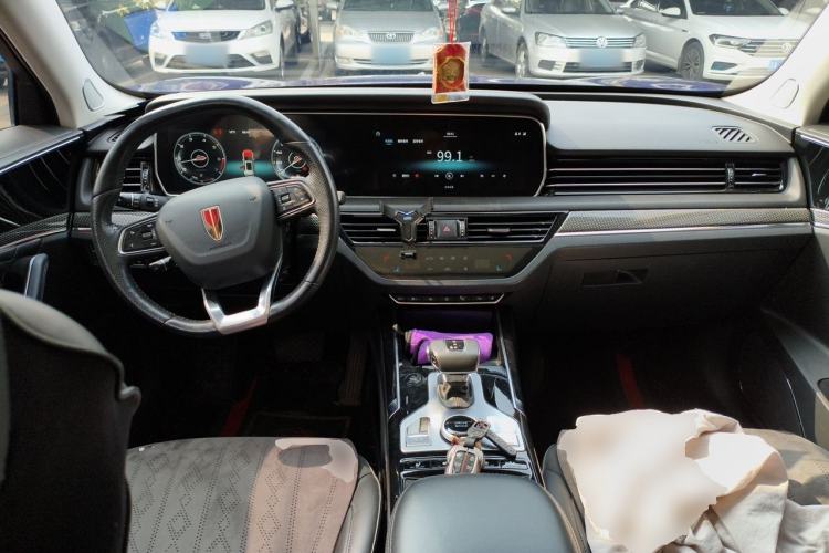 Used Hongqi HS5 2019 2.0T Smart Connect Flagship All-Wheel-Drive Version Center Console