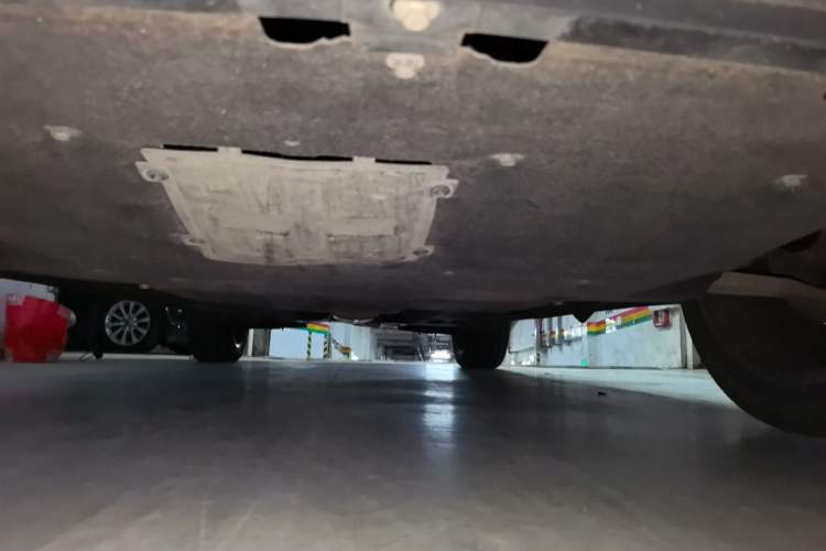 Used Hongqi HS5 2019 2.0T Smart Connect Flagship All-Wheel-Drive Version Chassis Front