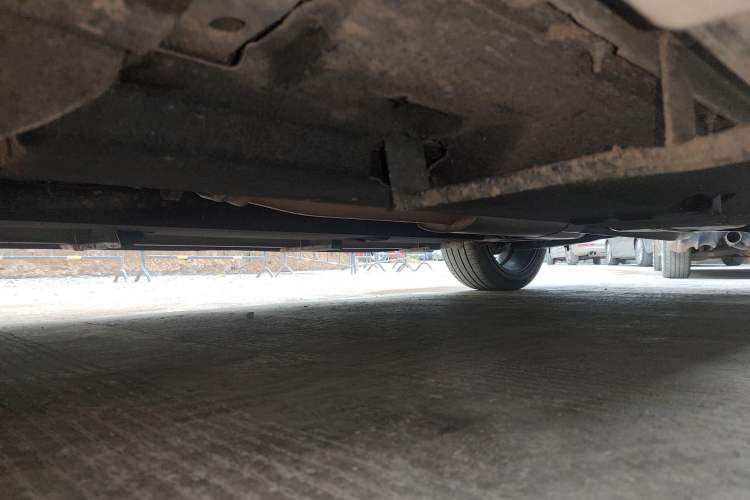 Used Hongqi HS5 2019 2.0T Smart Connect Flagship All-Wheel-Drive Version Chassis Front Left