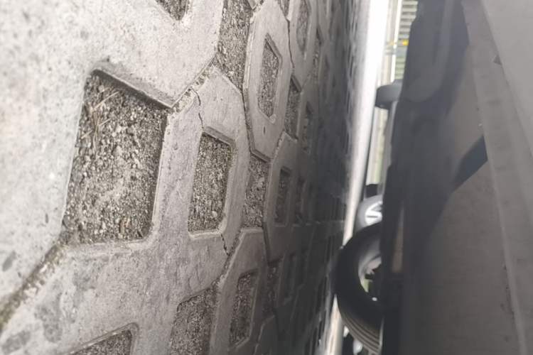 Used Hongqi HS5 2019 2.0T Smart Connect Flagship All-Wheel-Drive Version Chassis Front Left
