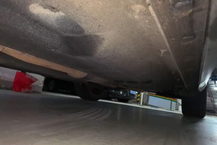 Used Hongqi HS5 2019 2.0T Smart Connect Flagship All-Wheel-Drive Version Chassis Front Left