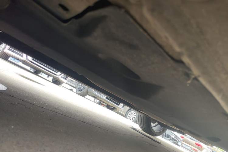Used Hongqi HS5 2019 2.0T Smart Connect Flagship All-Wheel-Drive Version Chassis Front Left