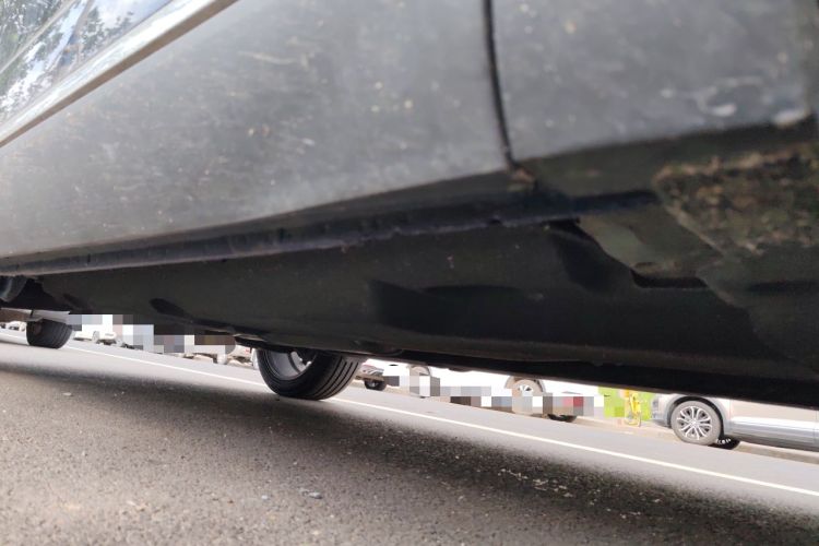 Used Hongqi HS5 2019 2.0T Smart Connect Flagship All-Wheel-Drive Version Chassis Front Right