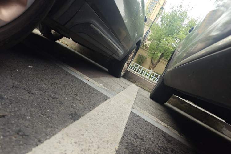 Used Hongqi HS5 2019 2.0T Smart Connect Flagship Edition Chassis Front Right
