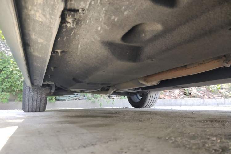 Used Hongqi HS5 2019 2.0T Smart Connect Flagship All-Wheel-Drive Version Chassis Front Right