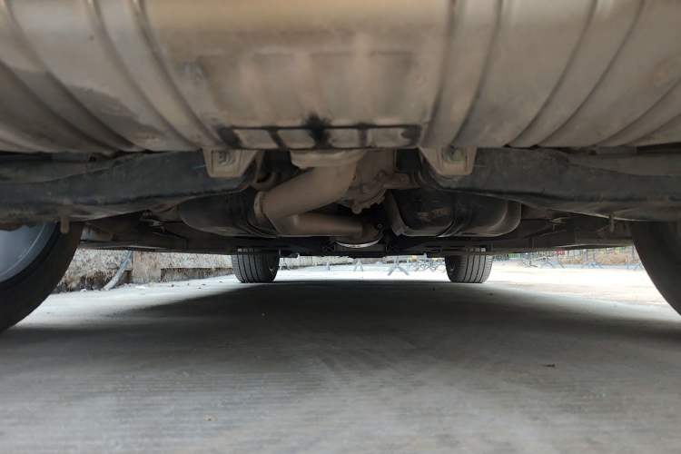 Used Hongqi HS5 2019 2.0T Smart Connect Flagship All-Wheel-Drive Version Chassis Rear