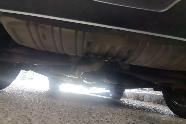Used Hongqi HS5 2019 2.0T Smart Connect Flagship All-Wheel-Drive Version Chassis Rear