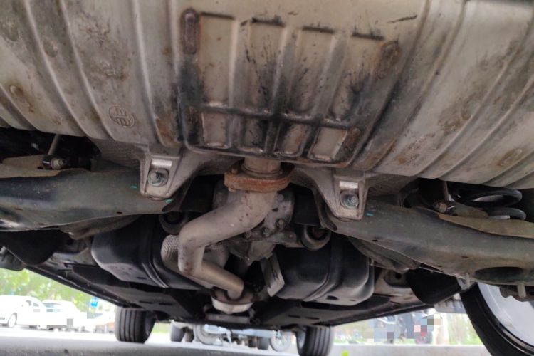 Used Hongqi HS5 2019 2.0T Smart Connect Flagship All-Wheel-Drive Version Chassis Rear