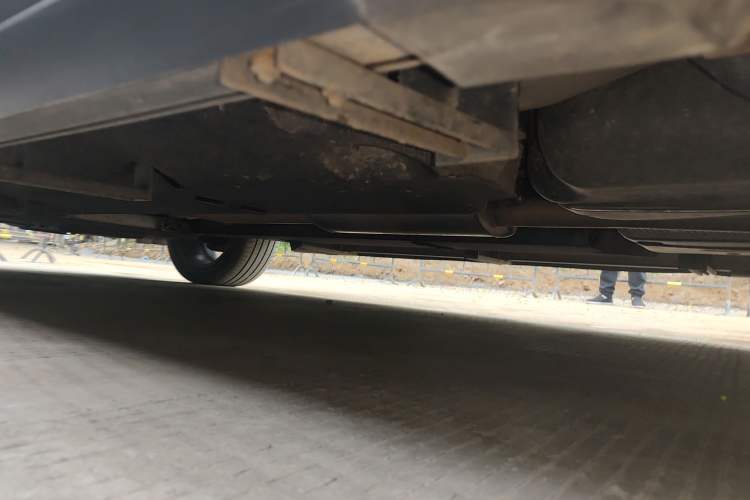 Used Hongqi HS5 2019 2.0T Smart Connect Flagship All-Wheel-Drive Version Chassis Rear Left