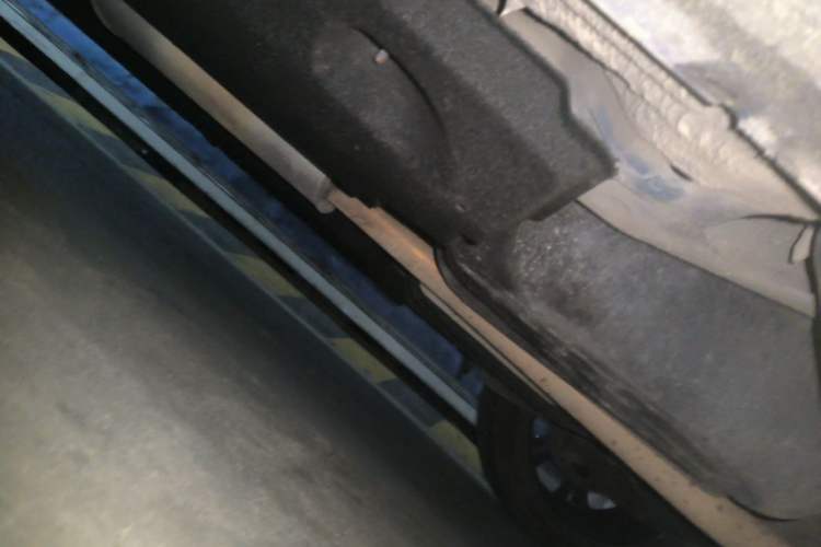 Used Hongqi HS5 2019 2.0T Smart Connect Flagship All-Wheel-Drive Version Chassis Rear Left