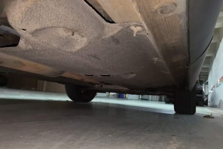 Used Hongqi HS5 2019 2.0T Smart Connect Flagship All-Wheel-Drive Version Chassis Rear Right