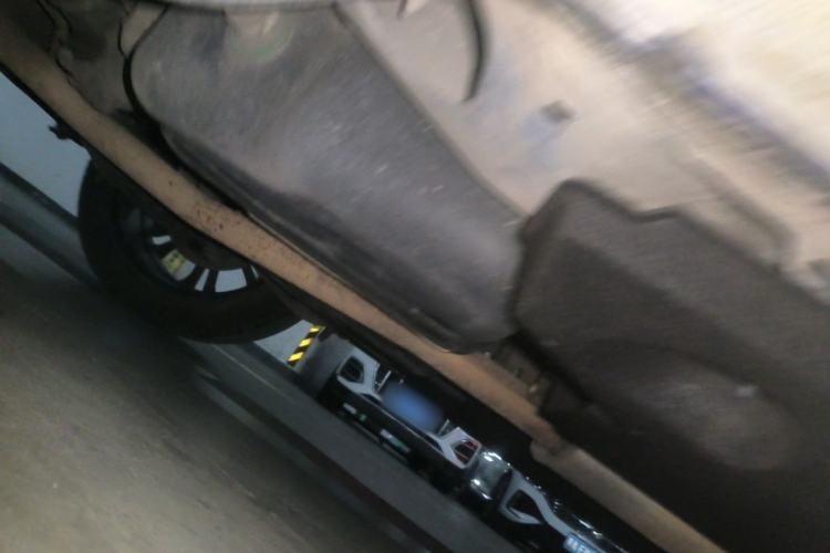 Used Hongqi HS5 2019 2.0T Smart Connect Flagship All-Wheel-Drive Version Chassis Rear Right