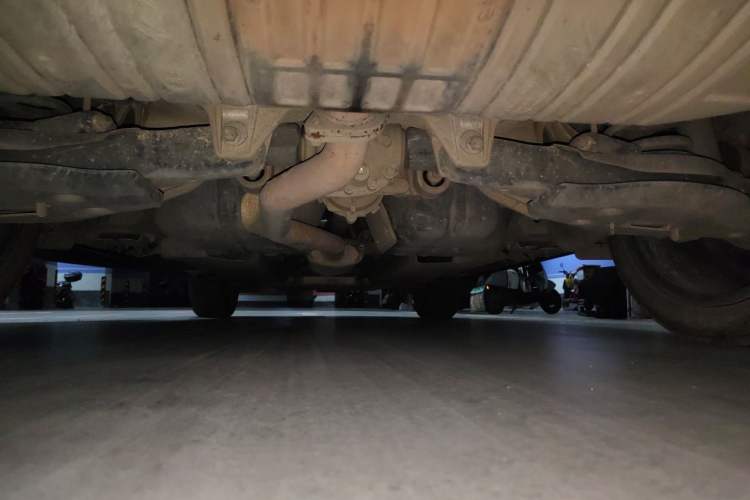 Used Hongqi HS5 2019 2.0T Smart Connect Flagship All-Wheel-Drive Version Chassis Rear