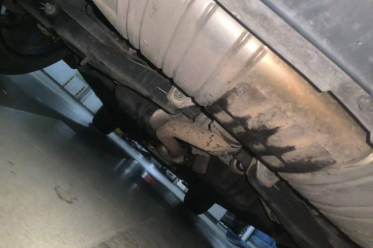 Used Hongqi HS5 2019 2.0T Smart Connect Flagship All-Wheel-Drive Version Chassis Rear