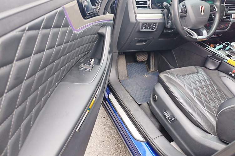 Used Hongqi HS5 2019 2.0T Smart Connect Flagship All-Wheel-Drive Version Driver Seat