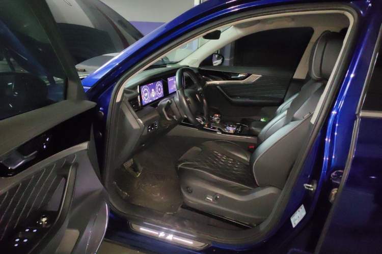 Used Hongqi HS5 2019 2.0T Smart Connect Flagship All-Wheel-Drive Version Driver Seat