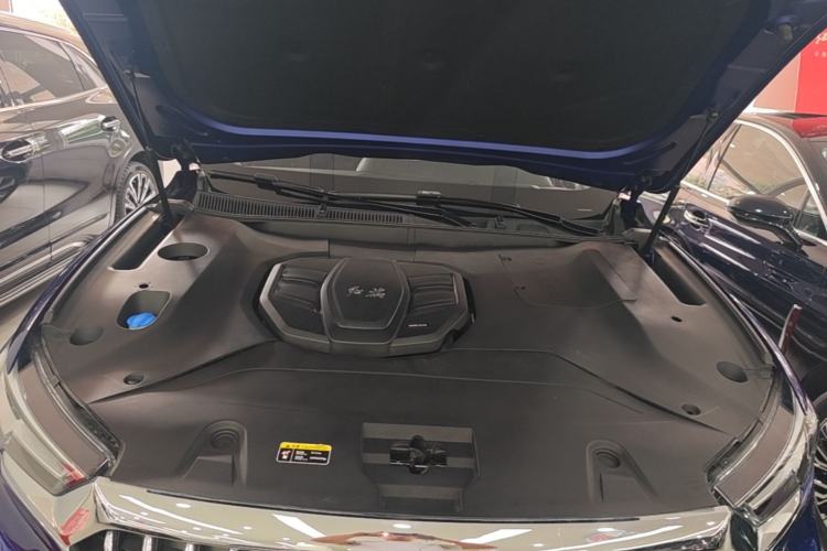 Used Hongqi HS5 2019 2.0T Smart Connect Flagship Edition Engine Bay