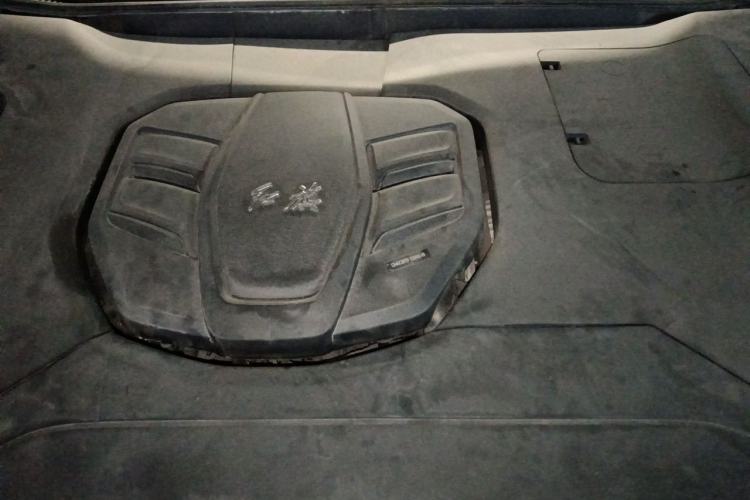 Used Hongqi HS5 2019 2.0T Smart Connect Flagship Edition Engine Bay