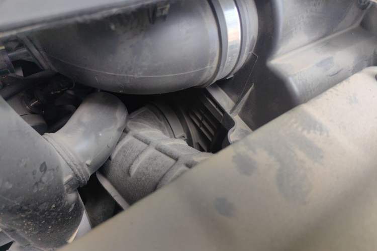 Used Hongqi HS5 2019 2.0T Smart Connect Flagship Edition Engine Bay Left