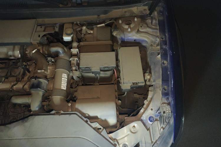 Used Hongqi HS5 2019 2.0T Smart Connect Flagship Edition Engine Bay Left