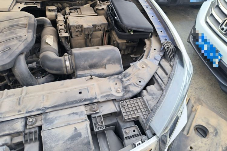 Used Hongqi HS5 2019 2.0T Smart Connect Flagship All-Wheel-Drive Version Engine Bay Left