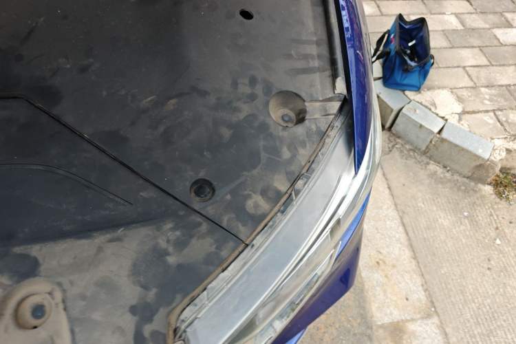 Used Hongqi HS5 2019 2.0T Smart Connect Flagship Edition Engine Bay Left