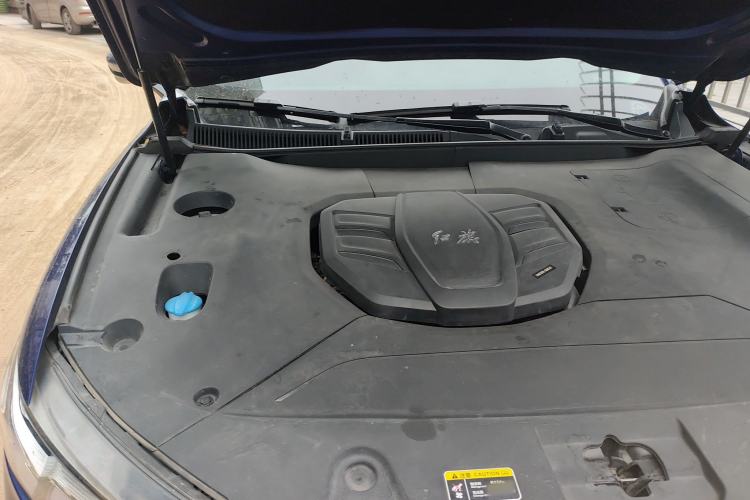 Used Hongqi HS5 2019 2.0T Smart Connect Flagship All-Wheel-Drive Version Engine Bay Right