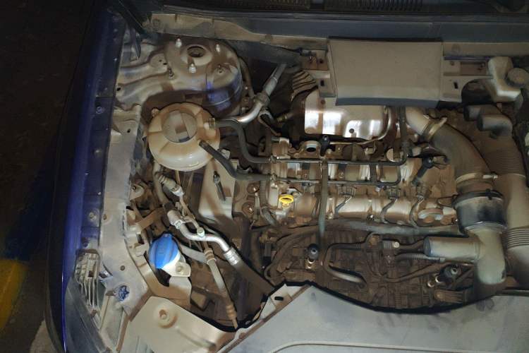 Used Hongqi HS5 2019 2.0T Smart Connect Flagship Edition Engine Bay Right