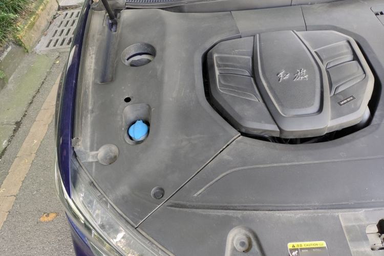 Used Hongqi HS5 2019 2.0T Smart Connect Flagship All-Wheel-Drive Version Engine Bay Right