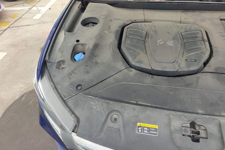 Used Hongqi HS5 2019 2.0T Smart Connect Flagship All-Wheel-Drive Version Engine Bay Right