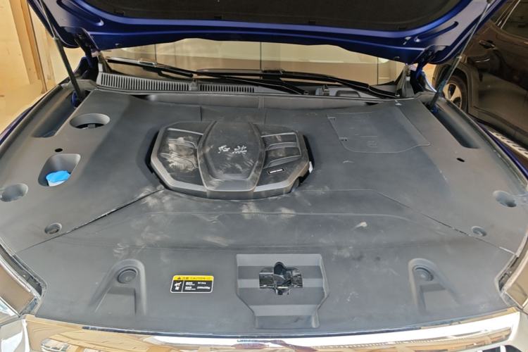 Used Hongqi HS5 2019 2.0T Smart Connect Flagship Edition Engine Bay