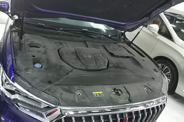 Used Hongqi HS5 2019 2.0T Smart Connect Flagship All-Wheel-Drive Version Engine Bay