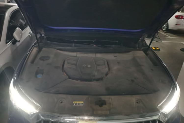 Used Hongqi HS5 2019 2.0T Smart Connect Flagship Edition Engine Bay