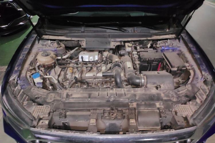 Used Hongqi HS5 2019 2.0T Smart Connect Flagship All-Wheel-Drive Version Engine Bay