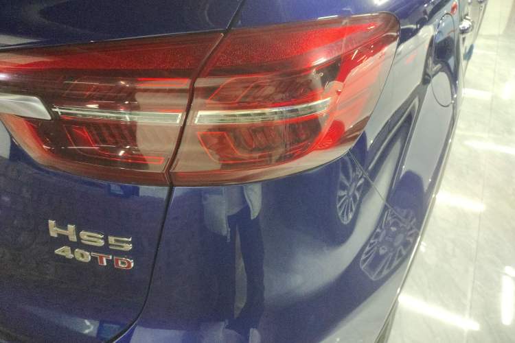 Used Hongqi HS5 2019 2.0T Smart Connect Flagship All-Wheel-Drive Version Exterior 3