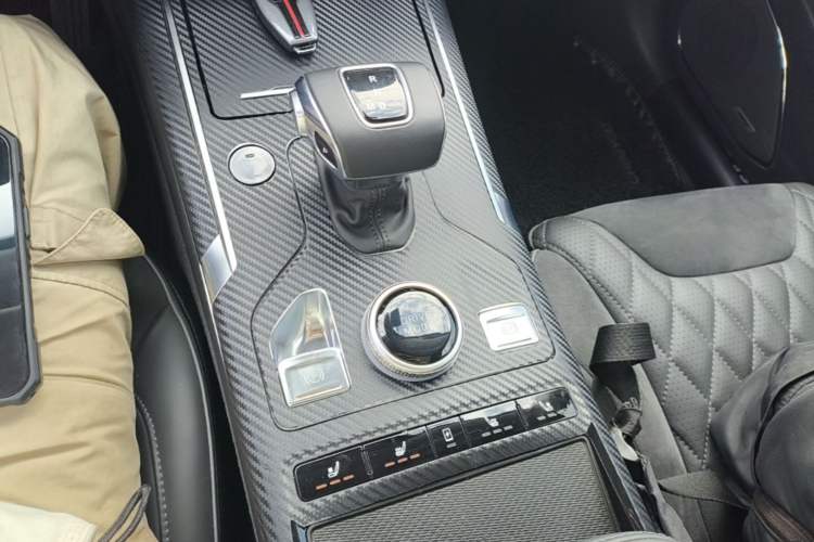 Used Hongqi HS5 2019 2.0T Smart Connect Flagship Edition Gear Lever