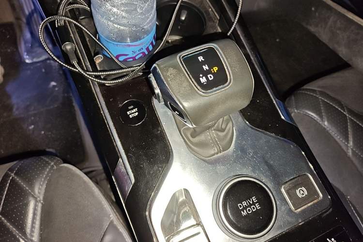 Used Hongqi HS5 2019 2.0T Smart Connect Flagship Edition Gear Lever