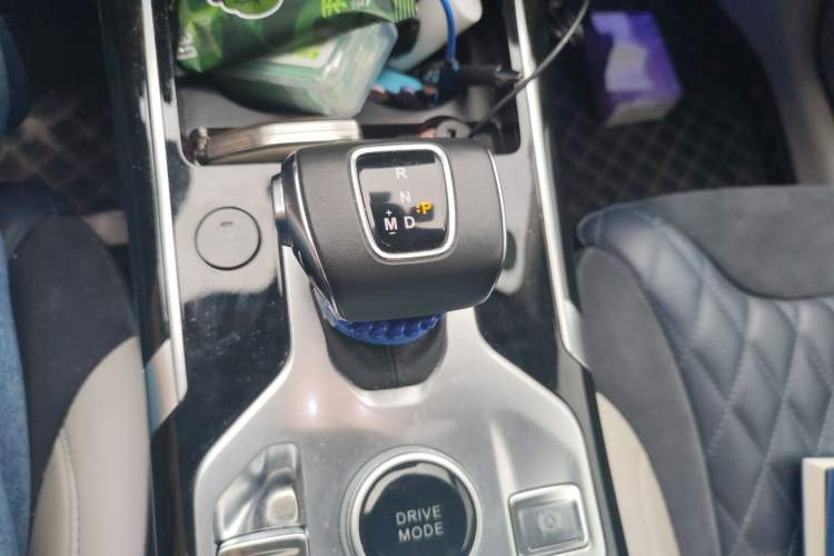 Used Hongqi HS5 2019 2.0T Smart Connect Flagship All-Wheel-Drive Version Gear Lever