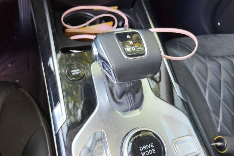Used Hongqi HS5 2019 2.0T Smart Connect Flagship All-Wheel-Drive Version Gear Lever