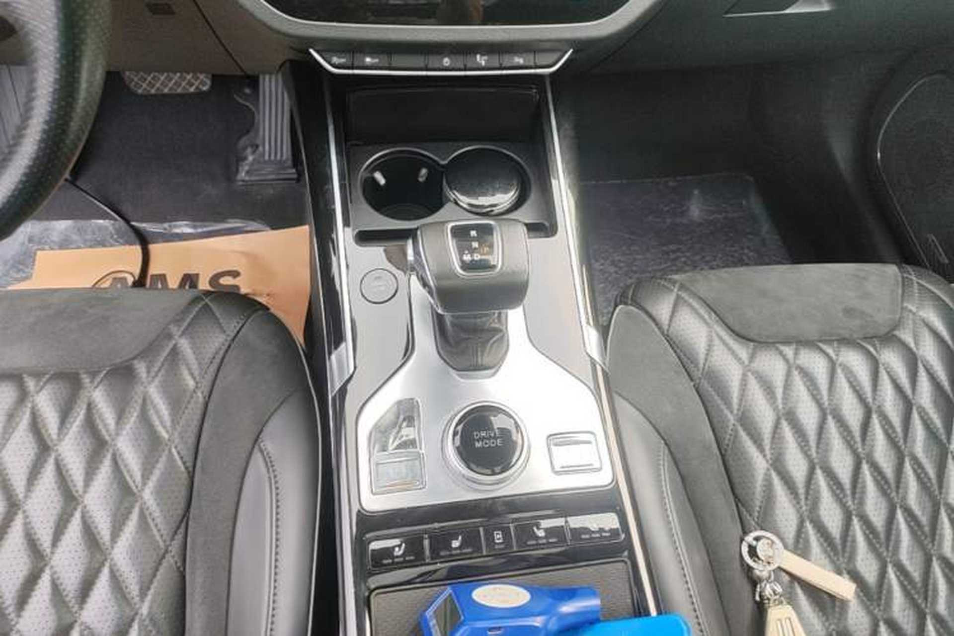 Used Hongqi HS5 2019 2.0T Smart Connect Flagship All-Wheel-Drive Version Gear Lever