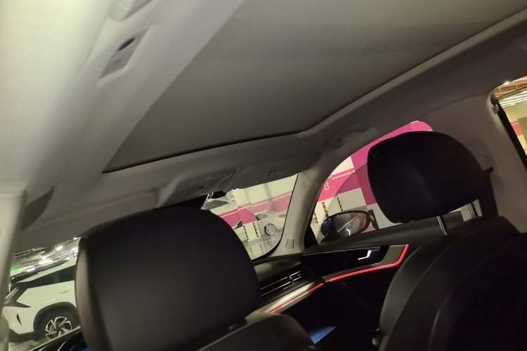 Used Hongqi HS5 2019 2.0T Smart Connect Flagship All-Wheel-Drive Version Headliner