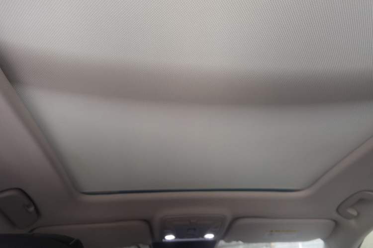 Used Hongqi HS5 2019 2.0T Smart Connect Flagship All-Wheel-Drive Version Headliner