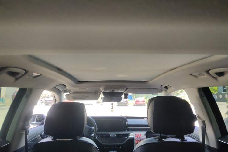 Used Hongqi HS5 2019 2.0T Smart Connect Flagship All-Wheel-Drive Version Headliner