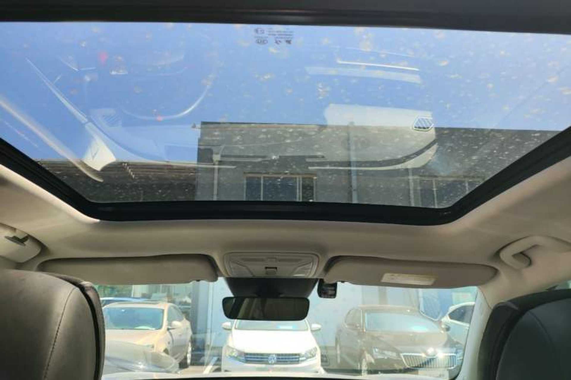 Used Hongqi HS5 2019 2.0T Smart Connect Flagship All-Wheel-Drive Version Headliner
