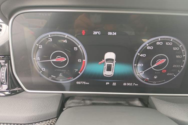 Used Hongqi HS5 2019 2.0T Smart Connect Flagship All-Wheel-Drive Version Instrument Cluster