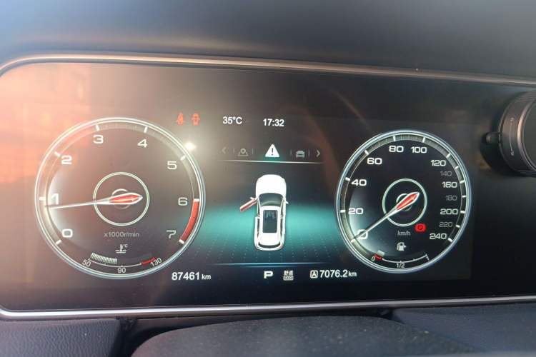 Used Hongqi HS5 2019 2.0T Smart Connect Flagship Edition Instrument Cluster