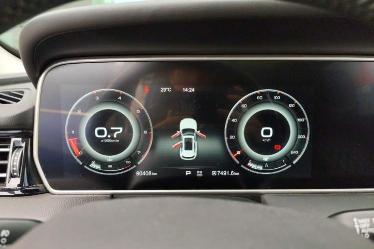 Used Hongqi HS5 2019 2.0T Smart Connect Flagship Edition Instrument Cluster